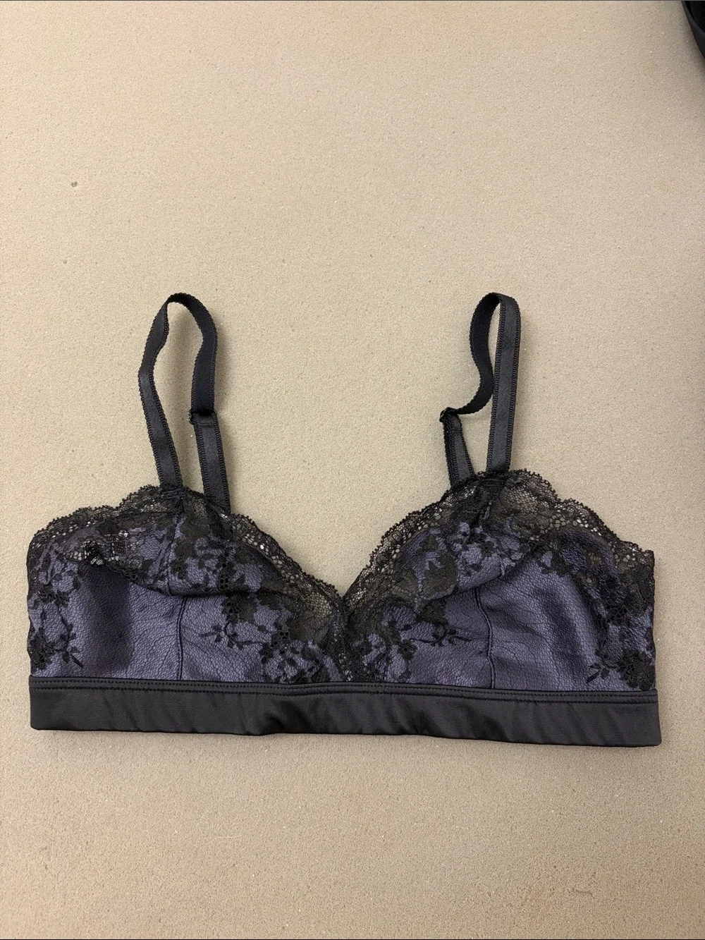 Wacoal Purple Lace-Overlay Bralette with Black Trim. Size 34 A/B